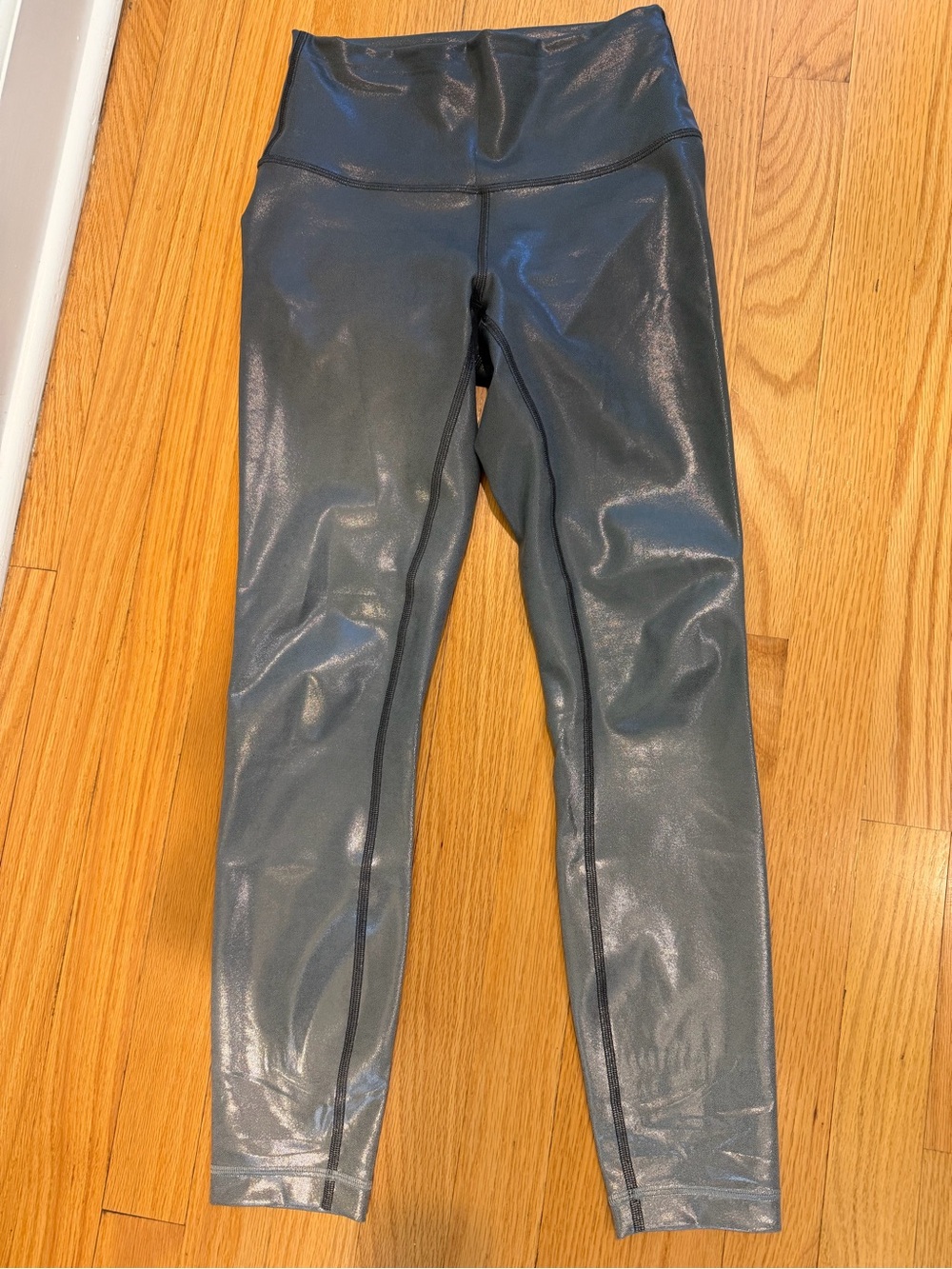 Lululemon Wunder Under Train Leggings, size 4